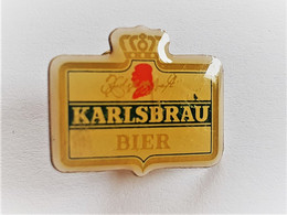 PINS Bière BIER KARISBRAU  / 33NAT - Bière