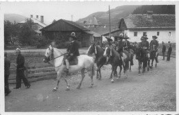 011661 "CERIMONIA IN SUD TIROLO - CAVALIERI IN CORTEO - FOTOGRAFO R. LARGAJOLLI - BRESSANONE" FOTOGR ORIG.. - Europe