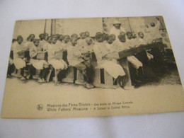 C.P.A.- Afrique - Côte D'Ivoire - Missions Des Pères Blancs - Une Ecole  - 1910 - SUP (GW 72) - Côte-d'Ivoire