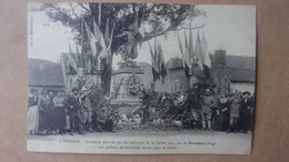 ♥️ 54   Meurthe Et Moselle DOMBASLE - .Couronne Déposé Par Les Habitants Le 14 Juillet 1915 , Sur Le Monument érigé Aux - Autres & Non Classés