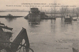 MONTREUIL -BELLAY. - CATASTROPHE  Du Chemin De Fer Du 23 Novembre 1911. Vue Générale De L'accident - Montreuil Bellay