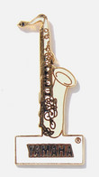 Superbe Pin's YAMAHA - Le Saxophone - L326 - Musique