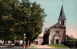 Brioux Sur Boutonne L église Et La Place - Brioux Sur Boutonne