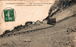 N°95041 -cpa Le Tramway à La Montée Du Col De Ceyssat - Strassenbahnen