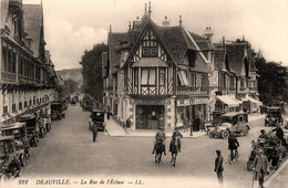 Deauville * La Rue De L'écluse * Commerce Magasin AU PRINTEMPS * Automobile Voiture Ancienne - Deauville