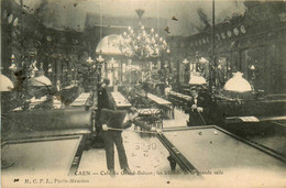 Caen * Le Café Du Grand Balcon * Les Billards De La Grande Salle - Caen