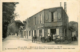 Luc Sur Mer * Place Et La Gare Et Façade Hôtel De La Gare , A. BEAUJOUR Propriétaire - Luc Sur Mer