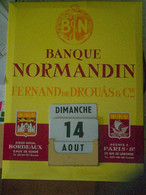 Calendrier Perpétuel - Publicité Banque Normandin - Targhe In Lamiera (a Partire Dal 1961)