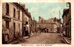 N°95138 -cpa Reugny -place De La République- - Reugny