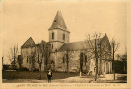 St Hilaire Des Bois * Place De L'église Et Le Monument Aux Morts - Otros & Sin Clasificación