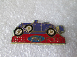 PIN'S    FORD  V8   1932 - Ford