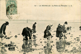 La Rochelle * La Pêche Aux Pétoncles * Pêcheurs à Pied - La Rochelle