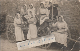 MAYNAL  -  Un Groupe De Paysannes En 1915 ( Carte Photo )  En L'état - Other & Unclassified