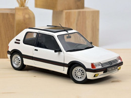 Norev - PEUGEOT 205 GTI 1.6 1988 Blanc Réf. 184849 Neuf NBO 1/18 - Norev