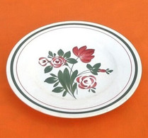 Faïence Gien France   Assiette Ancienne Plate Modèle Niquette Décor Floral Exécuté à La Main - Gien (FRA)