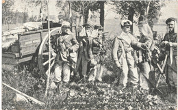 CPA-Carte Postale France Militaria En Campagne Une Voiture Médicale 1909  VM54368 - Manoeuvres