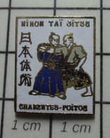 211a Pin's Pins / Beau Et Rare / THEME : SPORTS /  NIHON TAÏ JITSU CHARENTES-POITOU - Judo