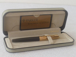 Vintage !   Authentic Parker Lady Junior Gold Nib Black Fountain Pen England (#93) - Stylos