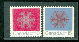 Noël; Flocon De Neige / Christmas; Snowflakes; Timbres Scott # 556-557 Stamps (10041) - Unused Stamps