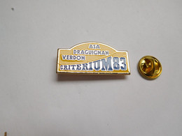 Beau Pin's , Auto , Rallye , ASA Draguignan Verdon , Critérium 83 , Signé Logo Motiv - Rallye