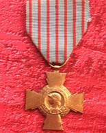 Médaille Militaire  / Croix Du Combattant/ République Française/ / 1935 MILITÄR MILITARY- Medal - France