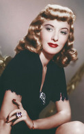Barbara Stanwyck PHOTO POSTCARD  (agos22)rp - Famous Ladies