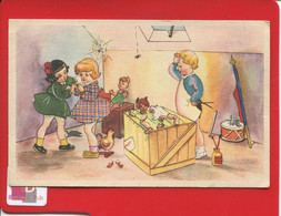 Carte Illustrée Enfants Grenier Poupée Cassée Réparation Colle Araignée Toile Araignee M.D Paris - 1900-1949