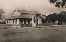 Real Photo Fort Lamy La Mairie Vers Angles Sur L' Anglin 1952 Timbre Savorgnan De Brazza Edit Billeret - Tchad