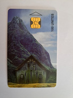 MADAGASCAR/MALAGACY CHIPCARD 100 UNITES  HOUSE FOR MOUNTAIN/ HABITATION REGION ZAFIMAIRY    ** 10730** - Madagascar