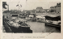 Paris - Le Canal - La Gare De L’arsenal - Péniche Batellerie - El Sena Y Sus Bordes