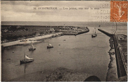 CPA OUISTREHAM Les Jetes - Vue Sur La Mer (1229326) - Ouistreham