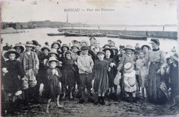 C. P. A. : 64 : BOUCAU : Port Des Pécheurs, Groupe D'Enfants Avec Dames, Timbre En 1910 - Boucau