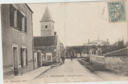 Dépt 77 - SAINT-FARGEAU-PONTHIERRY - Moulignon - Intérieur Du Pays - EN L'ÉTAT : Pli Central - Saint Fargeau Ponthierry