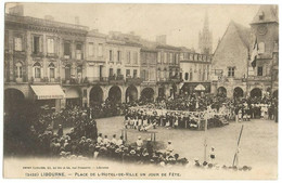 Précurseur De LIBOURNE (33) – Place De L’Hôtel-de-Ville Un Jour De Fête.  Editeur Henry Guillier, Libourne, N° 2428 - Libourne