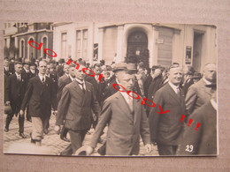 Germany / Neuwied - People On The Street, Unknown Event ? ... ( Old Real Photo ) / Hofatelier Eisele - Neuwied