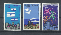 ISRAEL  YVERT  305/7   MNH  ** - Neufs (sans Tabs)