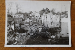 1945 Bataille De GAMBSHEIM Troupes Françaises Dans Les Ruines - Guerra, Militares