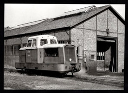 Train Chemin De Fer BVA 592 1 Saint Valery Canal Le Tracteur 352 Fait Le Plein - Saint Valery Sur Somme