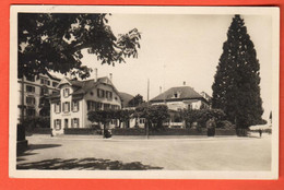 ZRS-17  RARE La Neuveville Café-Restaurant De La Gare.  Photo-Hall, Huber Biel. Circulé 1933 - La Neuveville