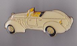 PIN'S  THEME  VOITURE  CITROEN  TRACTION  COUPE  LOT DE 2 PINS PETIT PRIX - Citroën