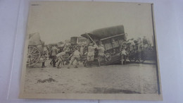 WWI  PHOTO AMATEUR Rare Photo 51 DORMANS 3/08/1917 EMBARQUEMENT  VOITURES SUR TRAIN MARNE - Dormans