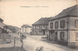 70-CHAMPAGNEY- LA MAIRIE ET LES ECOLES - Champagney