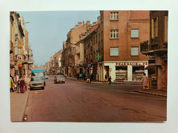 HAGONDANGE La Rue De La Gare - CPM Belle Animation Commerces Personnes Et Automobiles- CPM 57 MOSELLE - Région GRAND-EST - Hagondange