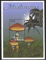 MICRONESIE: Champignons, Champignon, Setas, Muschrooms. Yvert BF 116 émis En 2002. ** MNH - Paddestoelen