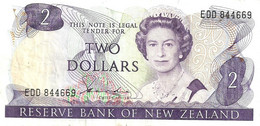 NEW ZEALAND $2 JAMES COOK WMK 2N ISSUE HEAD OF QEII BIRD BACK ND(1981-85) SIGN HARDIE P.170a W. 1992 READ DESCRIPTION - New Zealand