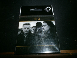 Publicité > Magnets U2 SOUS BLISTER - Magnets