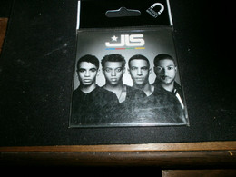 Publicité > Magnets JLS SOUS BLISTER - Magnete