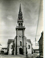 Ouessant * Ile D'ouessant * La Place De L'église Du Village - Ouessant