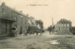 Fruges * Rue Et Vue Sur La Gare Du Village * Attelage - Fruges