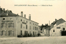 Doulaincourt * Place Et L'hôtel De Paris - Doulaincourt